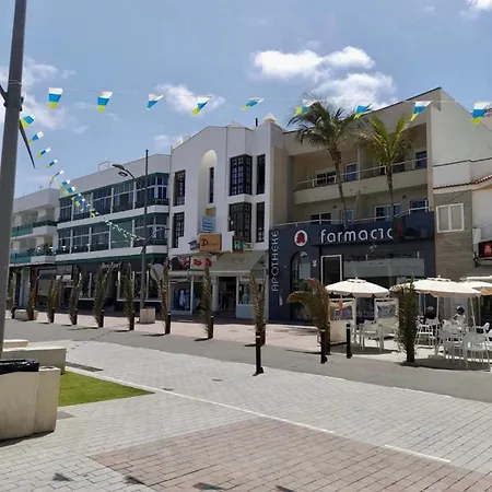 Edificio El Lerele Céntricos A 100m De La Playa Appartamento
